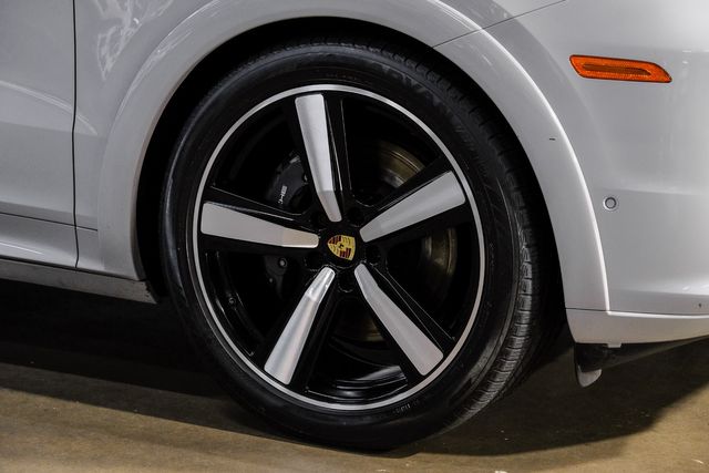 2024 Porsche Cayenne Coupe Sportdesign Pkg. Chalk Over 41K in Factory Options | Dallas, TX | East Dallas Diesel 2024 Porsche Cayenne Coupe Sportdesign Pkg. Chalk Over 41K in Factory Options | Dallas, TX | East Dallas Diesel