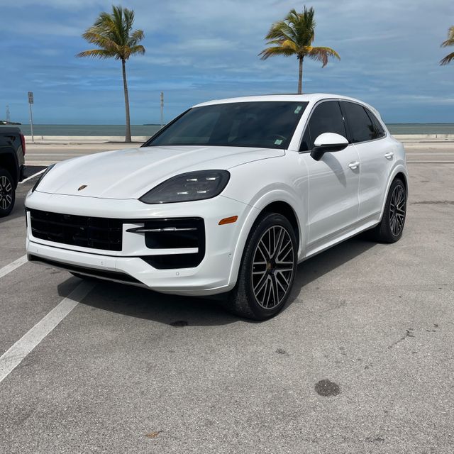 2024 Porsche Cayenne Base | Longwood, FL | Millenia Motors