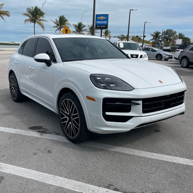 2024 Porsche Cayenne Base | Longwood, FL | Millenia Motors 2024 Porsche Cayenne Base | Longwood, FL | Millenia Motors