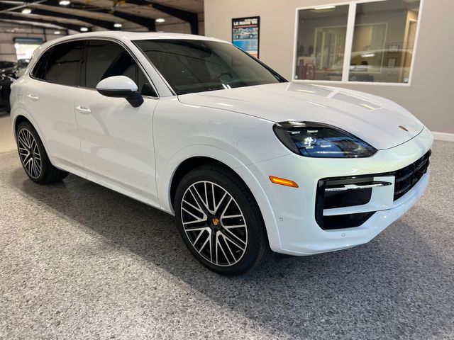 2024 Porsche Cayenne Base | Longwood, FL | Millenia Motors