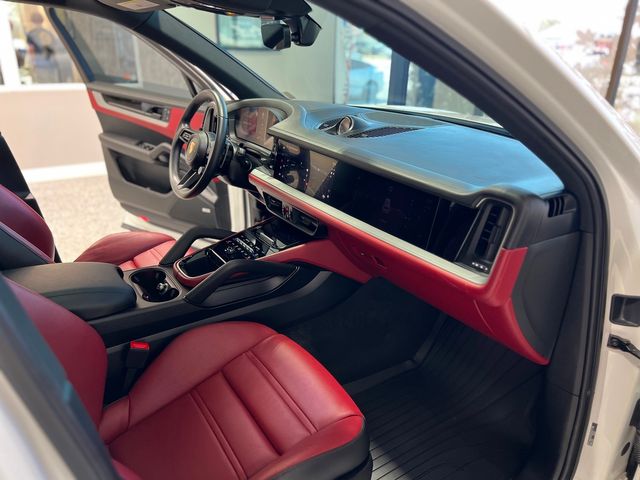 2024 Porsche Cayenne Base | Longwood, FL | Millenia Motors 2024 Porsche Cayenne Base | Longwood, FL | Millenia Motors