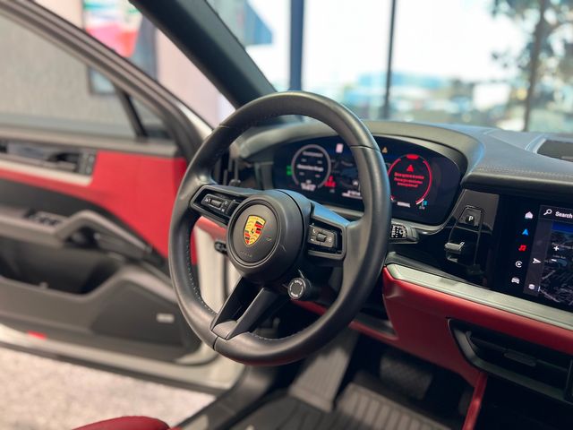 2024 Porsche Cayenne Base | Longwood, FL | Millenia Motors 2024 Porsche Cayenne Base | Longwood, FL | Millenia Motors