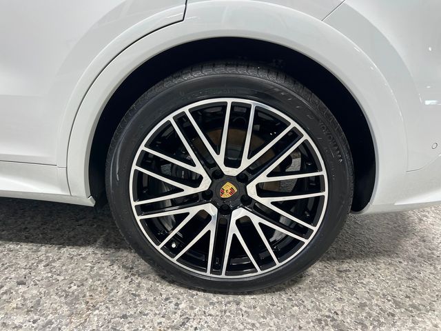 2024 Porsche Cayenne Base | Longwood, FL | Millenia Motors 2024 Porsche Cayenne Base | Longwood, FL | Millenia Motors