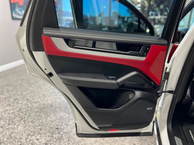 2024 Porsche Cayenne Base | Longwood, FL | Millenia Motors