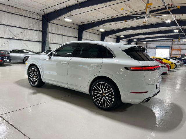 2024 Porsche Cayenne Base | Longwood, FL | Millenia Motors 2024 Porsche Cayenne Base | Longwood, FL | Millenia Motors