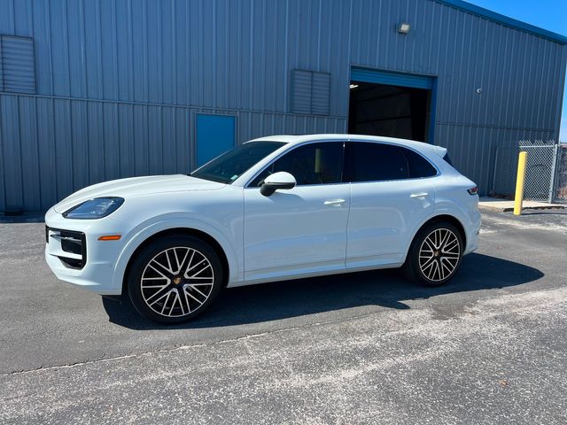 2024 Porsche Cayenne Base | Longwood, FL | Millenia Motors 2024 Porsche Cayenne Base | Longwood, FL | Millenia Motors