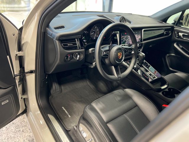 2024 Porsche Macan S | Longwood, FL | Millenia Motors 2024 Porsche Macan S | Longwood, FL | Millenia Motors