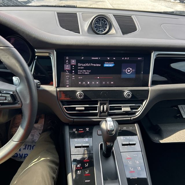 2024 Porsche Macan Base | Longwood, FL | Millenia Motors