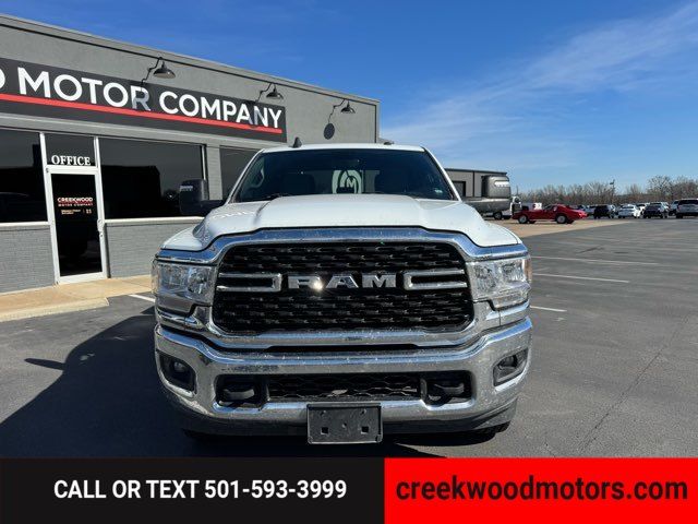 2024 Ram 2500 Big Horn Crew Cab 4x4 6.4 GAS Utility 1 Owner NICE