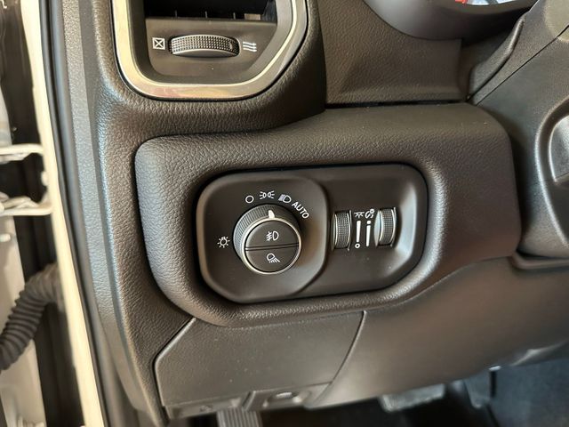 2024 Ram 3500 Laramie 4x4 Dually 12.0 Inch Touchscreen | Irving, Texas | Hopper Motorplex 2024 Ram 3500 Laramie 4x4 Dually 12.0 Inch Touchscreen | Irving, Texas | Hopper Motorplex