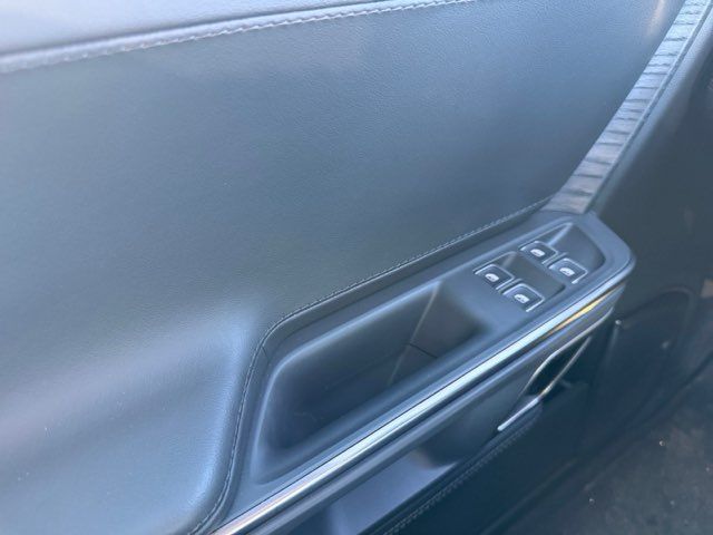 2024 Rivian R1S Adventure