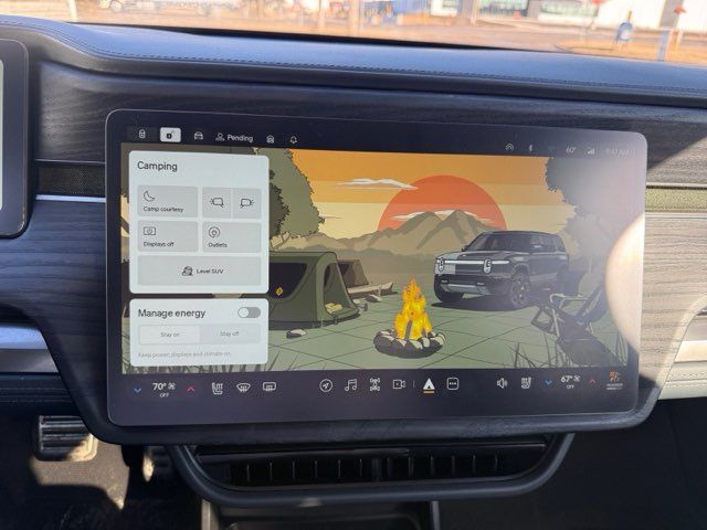 2024 Rivian R1S Adventure