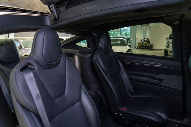 2024 Tesla Model X 6 seat int 22" wheel  AWD