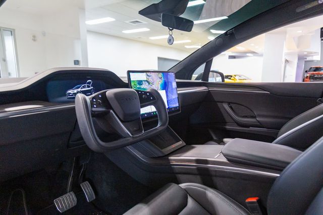 2024 Tesla Model X 6 seat int 22" wheel  AWD