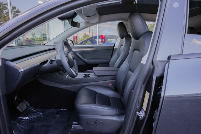 2024 Tesla Model Y Long Range / 3RD ROW 7 SEATER | Austin, TX | Rocky Mountain Truck Stop Austin 2024 Tesla Model Y Long Range / 3RD ROW 7 SEATER | Austin, TX | Rocky Mountain Truck Stop Austin