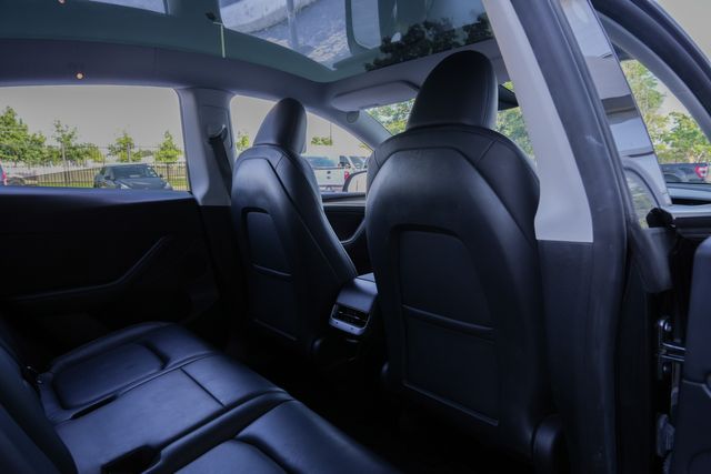 2024 Tesla Model Y Long Range / 3RD ROW 7 SEATER | Austin, TX | Rocky Mountain Truck Stop Austin 2024 Tesla Model Y Long Range / 3RD ROW 7 SEATER | Austin, TX | Rocky Mountain Truck Stop Austin