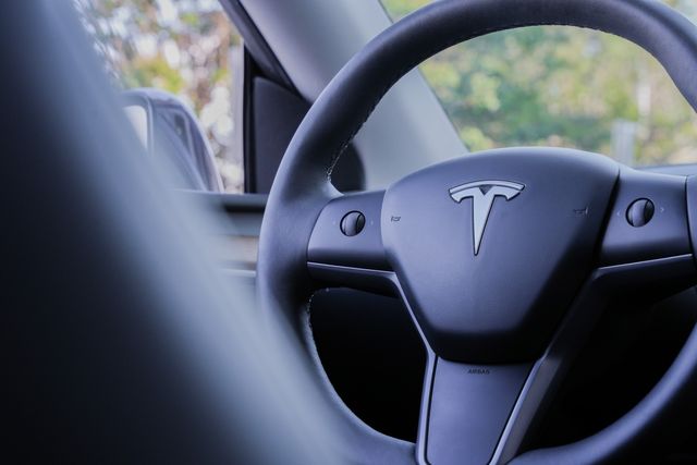 2024 Tesla Model Y Long Range / 3RD ROW 7 SEATER | Austin, TX | Rocky Mountain Truck Stop Austin