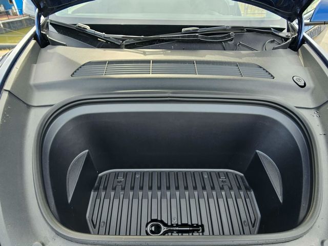 2024 Tesla Model Y Long Range | North Little Rock, AR | EVolve Auto 2024 Tesla Model Y Long Range | North Little Rock, AR | EVolve Auto