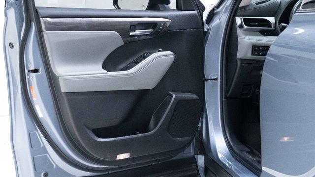 2024 Toyota Highlander Platinum 4dr SUV | Houston, TX | Houston Auto Credit 2024 Toyota Highlander Platinum 4dr SUV | Houston, TX | Houston Auto Credit