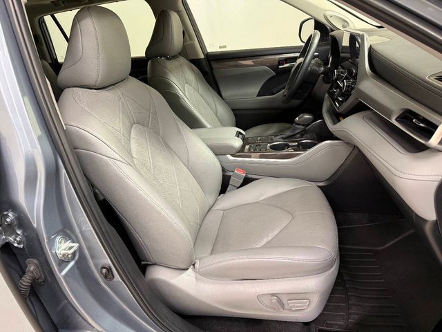 2024 Toyota Highlander Platinum 4dr SUV | Houston, TX | Houston Auto Credit