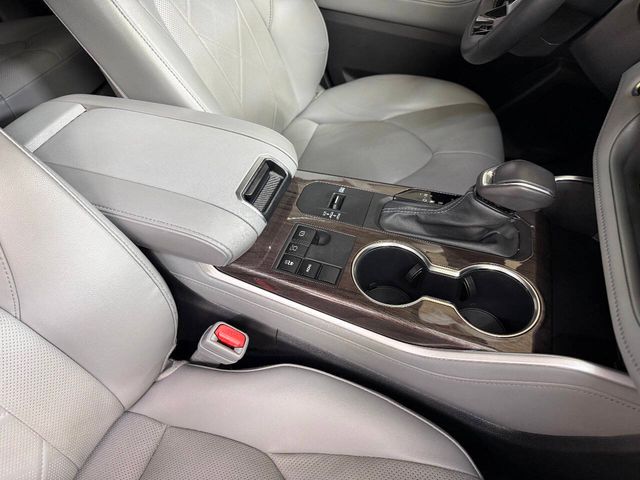 2024 Toyota Highlander Platinum 4dr SUV | Houston, TX | Houston Auto Credit 2024 Toyota Highlander Platinum 4dr SUV | Houston, TX | Houston Auto Credit