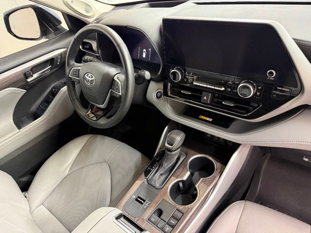 2024 Toyota Highlander Platinum 4dr SUV | Houston, TX | Houston Auto Credit 2024 Toyota Highlander Platinum 4dr SUV | Houston, TX | Houston Auto Credit