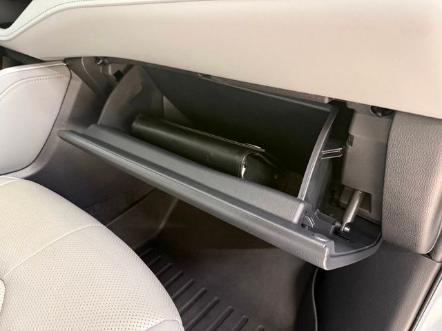 2024 Toyota Highlander Platinum 4dr SUV | Houston, TX | Houston Auto Credit 2024 Toyota Highlander Platinum 4dr SUV | Houston, TX | Houston Auto Credit