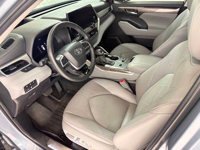2024 Toyota Highlander Platinum 4dr SUV | Houston, TX | Houston Auto Credit