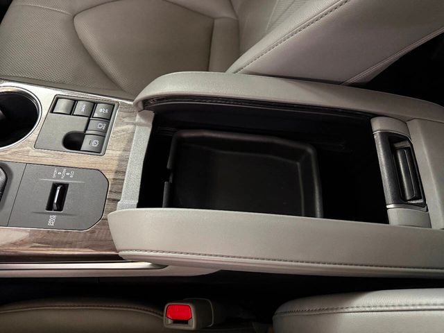 2024 Toyota Highlander Platinum 4dr SUV | Houston, TX | Houston Auto Credit