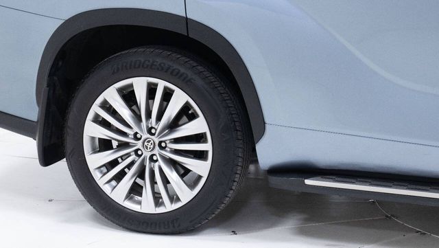 2024 Toyota Highlander Platinum 4dr SUV | Houston, TX | Houston Auto Credit