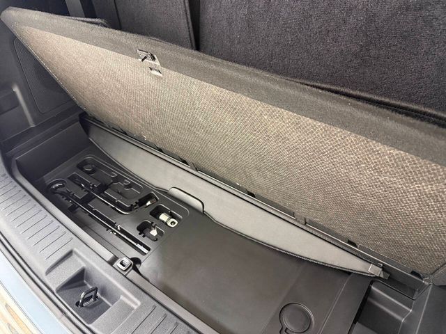 2024 Toyota Highlander Platinum 4dr SUV | Houston, TX | Houston Auto Credit 2024 Toyota Highlander Platinum 4dr SUV | Houston, TX | Houston Auto Credit