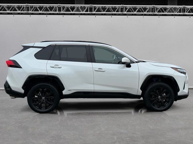 2024 Toyota RAV4 Hybrid SE