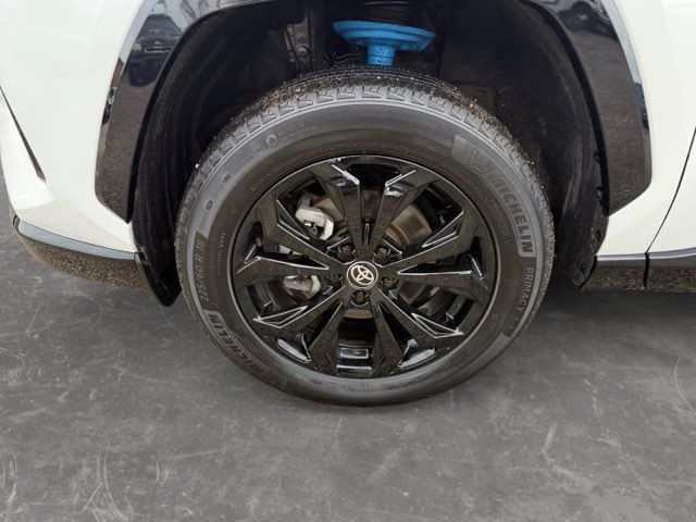 2024 Toyota RAV4 Hybrid SE