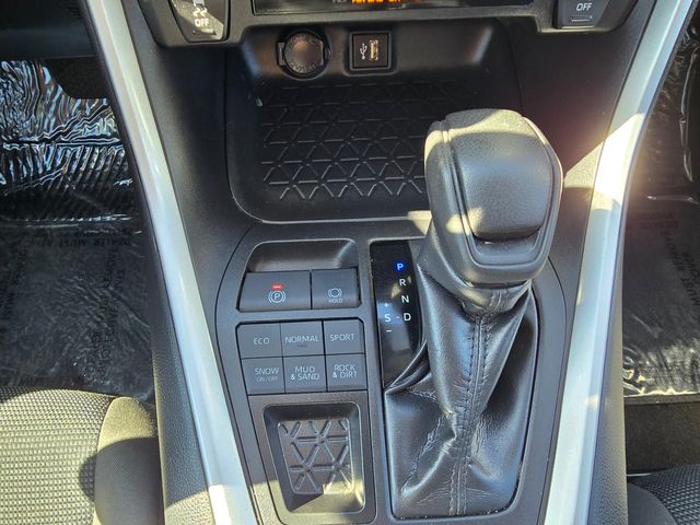 2024 Toyota RAV4 LE 2024 Toyota RAV4 LE