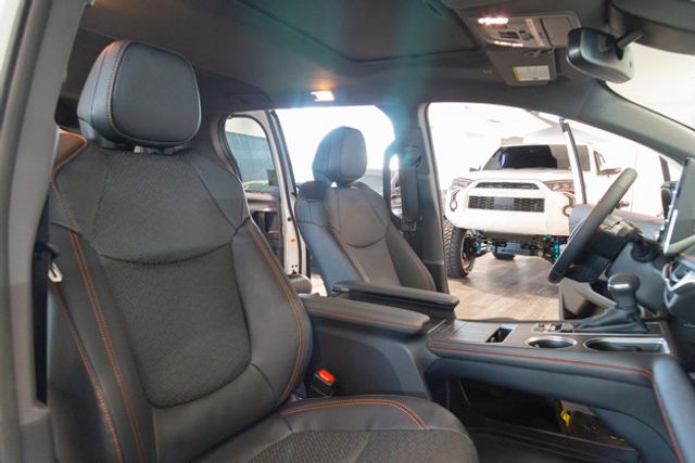 2024 Toyota Sienna XSE Premium 3rd row