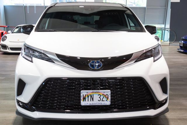 2024 Toyota Sienna XSE Premium 3rd row
