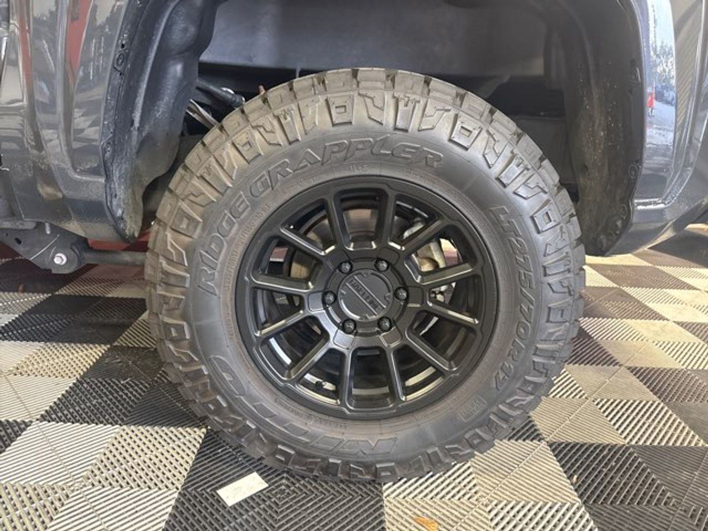 2024 Toyota Tacoma DOUBLE CAB - 9