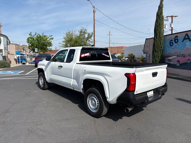 2024 Toyota Tacoma SR 2024 Toyota Tacoma SR