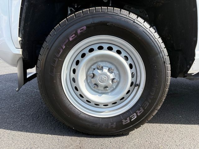 2024 Toyota Tacoma SR 2024 Toyota Tacoma SR