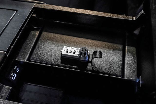 2024 Toyota Tundra Platinum HV LIFTED 17" Kmc Wheels 35" FALKEN A/T | Dallas, TX | East Dallas Diesel 2024 Toyota Tundra Platinum HV LIFTED 17" Kmc Wheels 35" FALKEN A/T | Dallas, TX | East Dallas Diesel