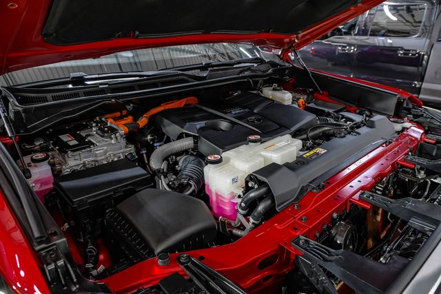 2024 Toyota Tundra Hybrid Platinum 4WD | Dallas, TX | East Dallas Diesel