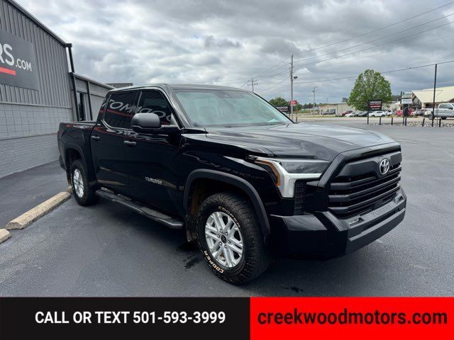 2024 Toyota Tundra SR5 Crew Max 4x4 Twin Turbo Financing Black CLEAN 2024 Toyota Tundra SR5 Crew Max 4x4 Twin Turbo Financing Black CLEAN