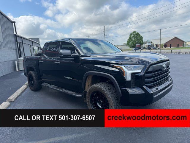 2024 Toyota Tundra SR5 Crew Max 4x4 Financing Black 20s LEVELED Nice