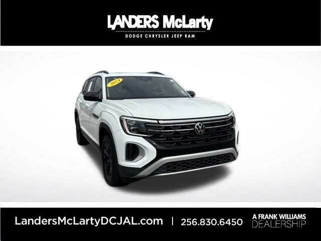 2024 Volkswagen Atlas Peak Edition SE 4Motion | Huntsville, Alabama | Landers Mclarty DCJ