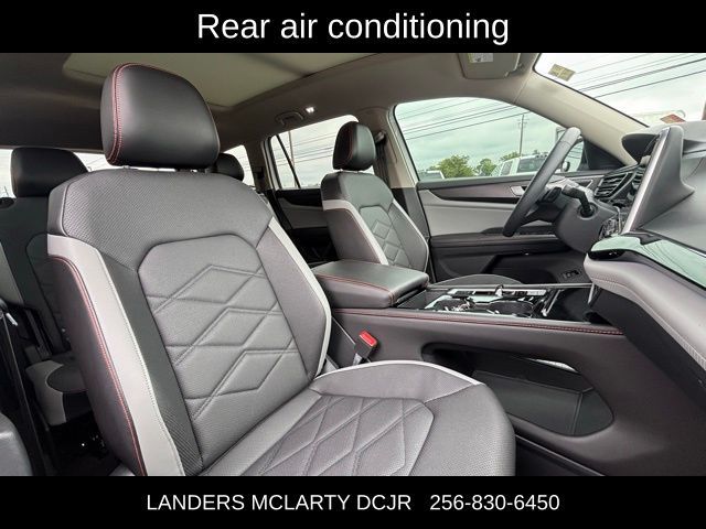 2024 Volkswagen Atlas Peak Edition SE 4Motion