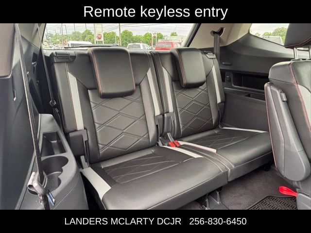 2024 Volkswagen Atlas Peak Edition SE 4Motion