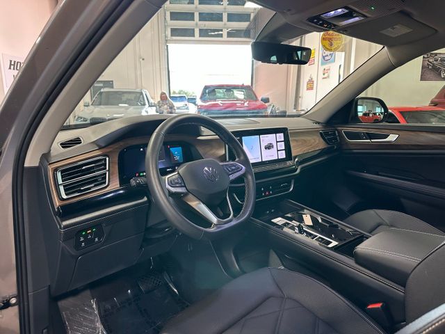 2024 Volkswagen Atlas 2.0T SE w/Technology | Irving, Texas | Hopper Motorplex 2024 Volkswagen Atlas 2.0T SE w/Technology | Irving, Texas | Hopper Motorplex