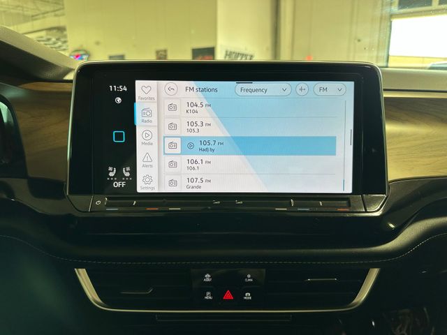 2024 Volkswagen Atlas 2.0T SE w/Technology | Irving, Texas | Hopper Motorplex 2024 Volkswagen Atlas 2.0T SE w/Technology | Irving, Texas | Hopper Motorplex