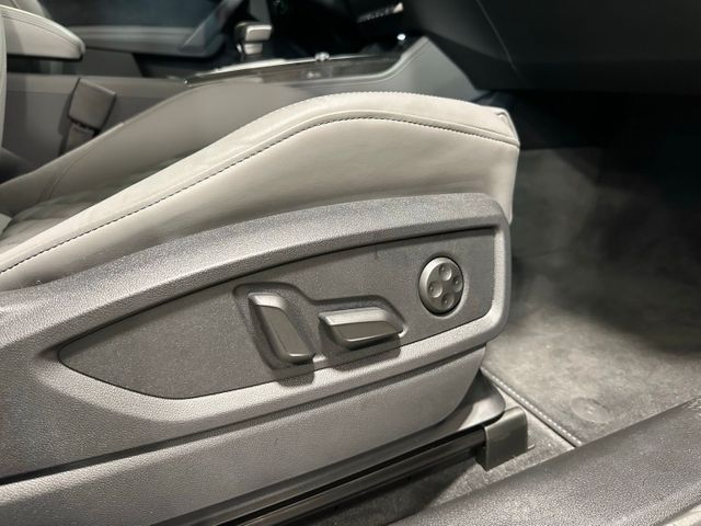 2025 Audi SQ5 Sportback Premium Plus quattro | Irving, Texas | Hopper Motorplex 2025 Audi SQ5 Sportback Premium Plus quattro | Irving, Texas | Hopper Motorplex