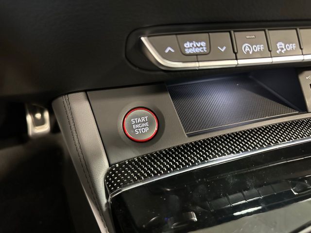 2025 Audi SQ5 Sportback Premium Plus Quattro Magnesium Package 21" Wheels | Irving, Texas | Hopper Motorplex